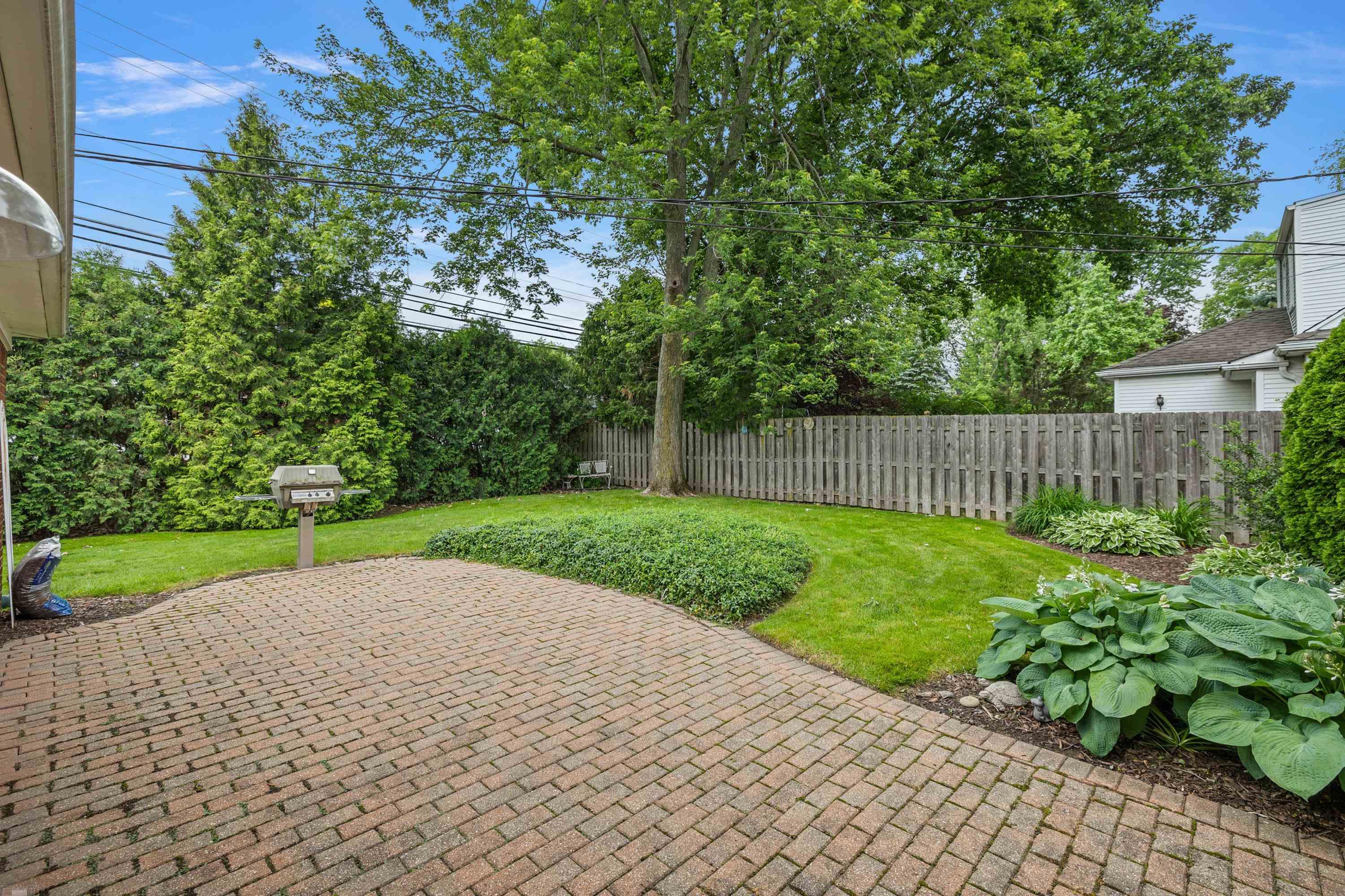 1437 Torrey Road Grosse Pointe Woods, MI 48236 - Photo 53 of 60
