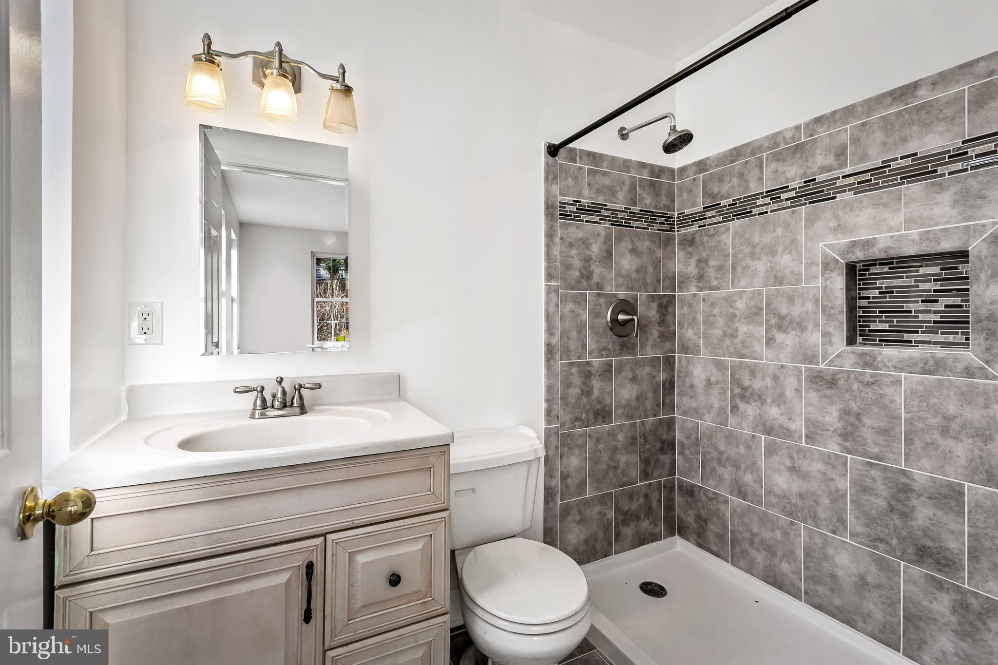 3501 Ash Street Baltimore, MD 21211 - Photo 21 of 29