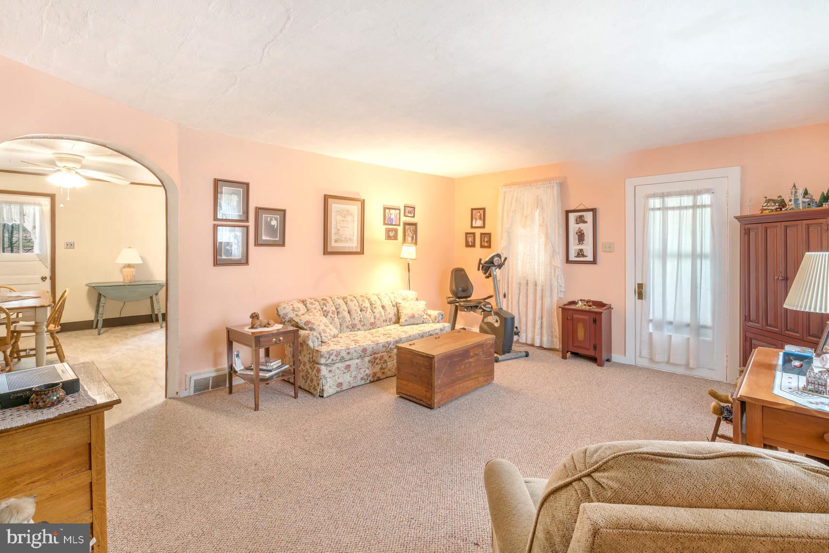 910 Layfield Road Perkiomenville, PA 18074 - Photo 3 of 20 Living Room