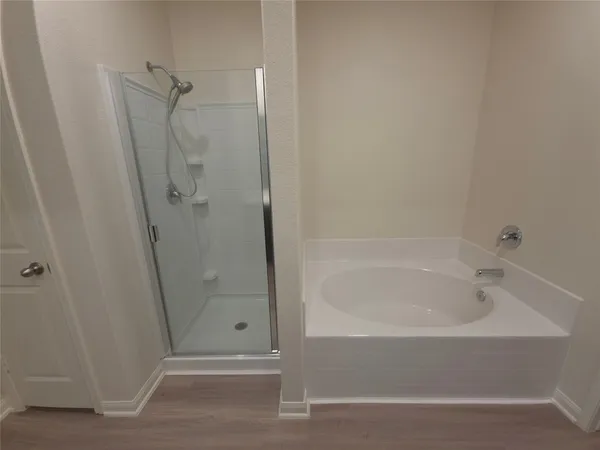 $2,100 | 305 Lone Mountain Drive, Katy, TX 77493
