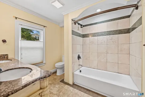 $650,000 | 125 Oaklawn Avenue, Stamford, CT 06905