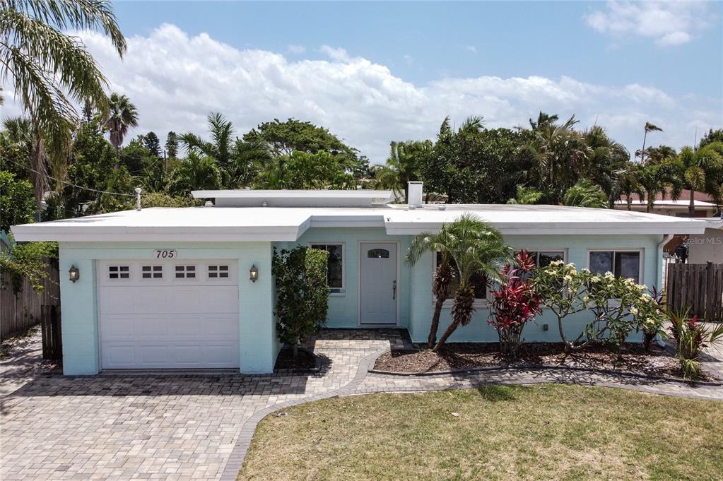 705 Sunset Cove Madeira Beach, FL 33708 - Photo 1 of 35 Gallery Image 1