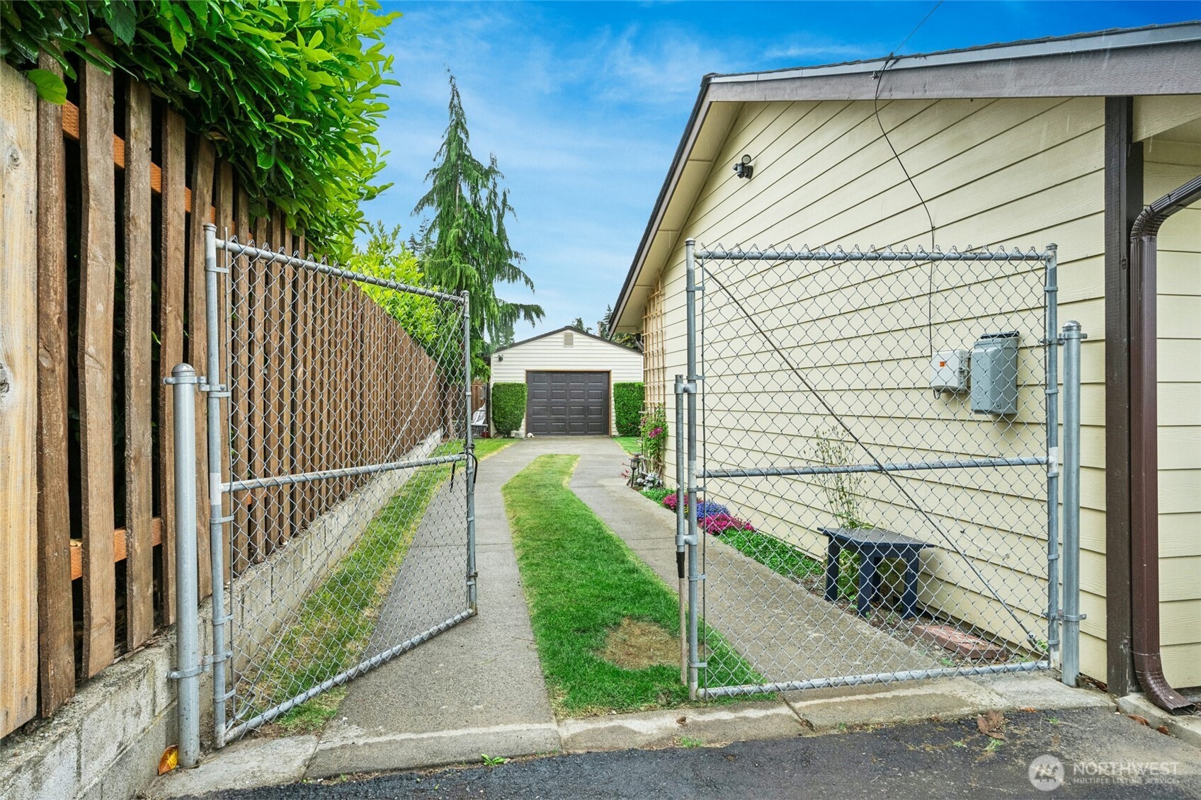 237 South 186th Street Burien, WA 98148 - Photo 36 of 39