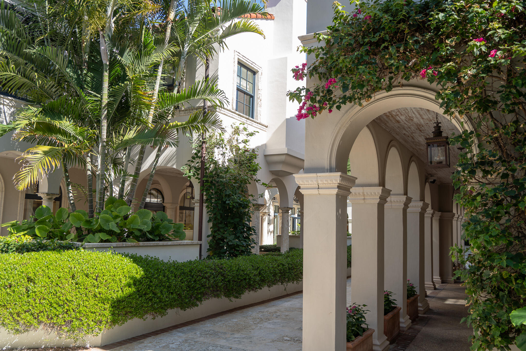 2 North Breakers Row, Unit PH4 Palm Beach, FL 33480 - Photo 38 of 38 a front view of a house with garden