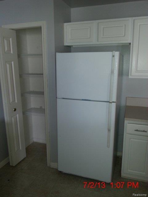 1970 Flagstone Circle Rochester, MI 48307 - Photo 14 of 18 20130702_130704.jpg