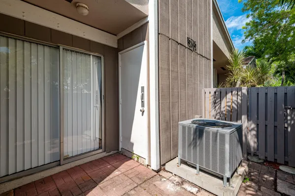 $3,100 | 15725 Woodgate Court, Unit C, Sunrise, FL 33326
