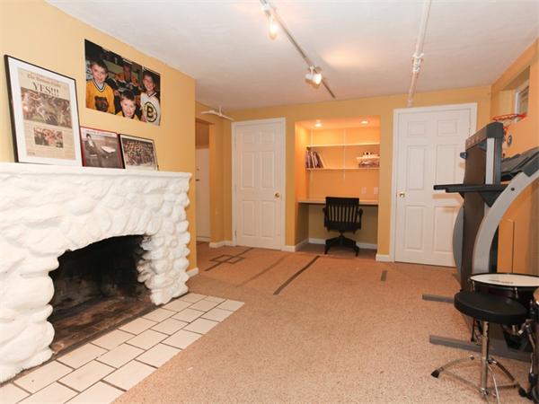 42 Canterbury Road Winchester, MA 01890 - Photo 15 of 19 Gallery Image 15
