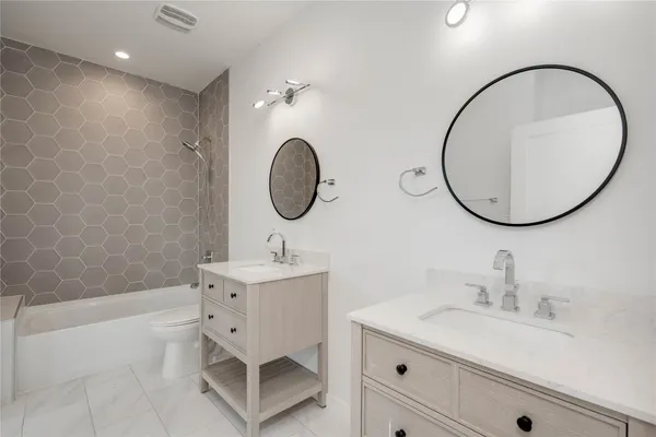 $487,700 | 1315 Clearfield Drive, Unit 2, Austin, TX 78758