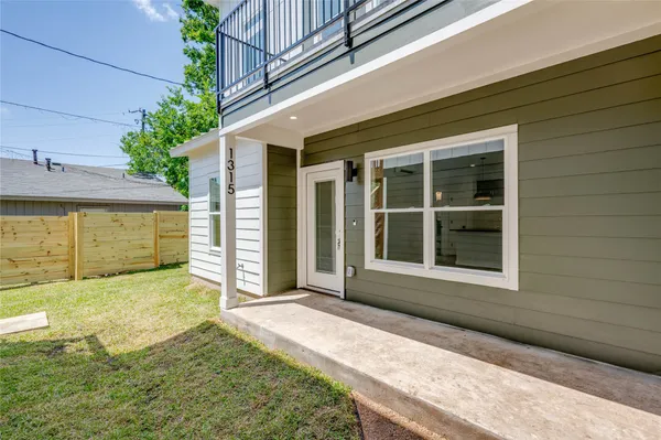 $487,700 | 1315 Clearfield Drive, Unit 2, Austin, TX 78758