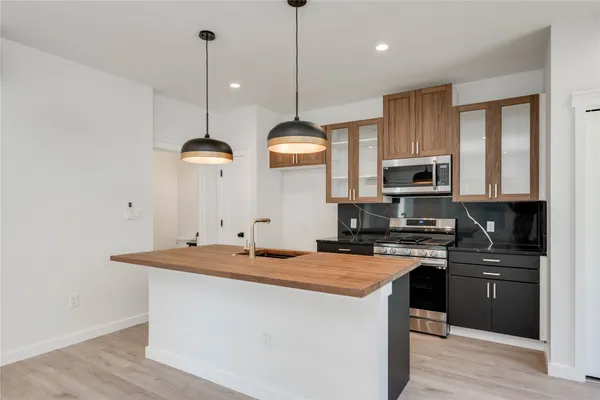 $487,700 | 1315 Clearfield Drive, Unit 2, Austin, TX 78758