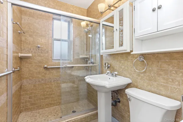 $299,000 | 611 Palmer Road, Unit 5X, Yonkers, NY 10701