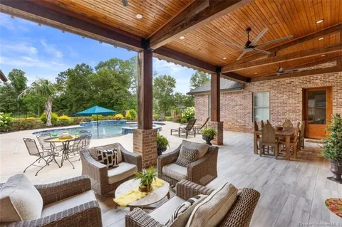 $1,299,000 | 1750 Sutherland Road, Lake Charles, LA 70611