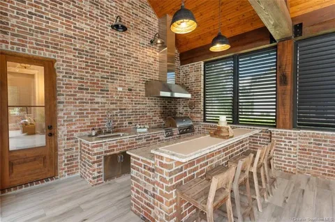 $1,299,000 | 1750 Sutherland Road, Lake Charles, LA 70611