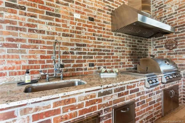 $1,299,000 | 1750 Sutherland Road, Lake Charles, LA 70611