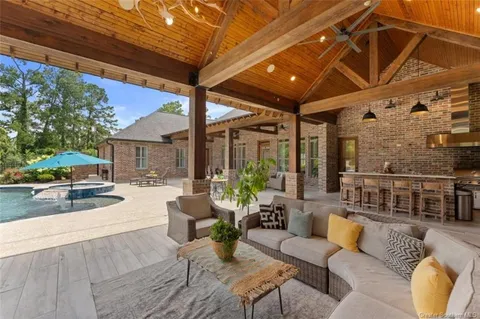 $1,299,000 | 1750 Sutherland Road, Lake Charles, LA 70611