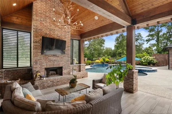 $1,299,000 | 1750 Sutherland Road, Lake Charles, LA 70611