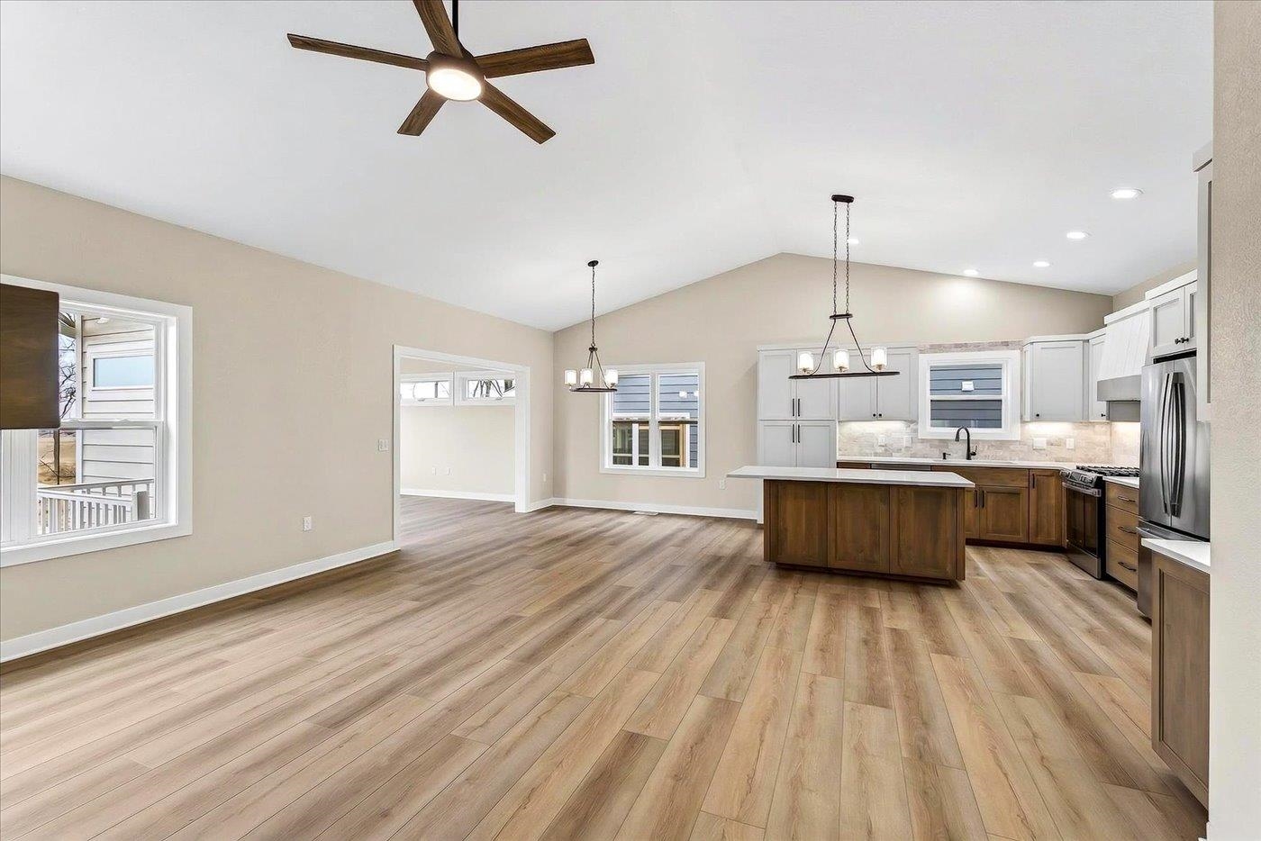 6485 Ridge View Way DeForest, WI 53532 - Photo 9 of 58