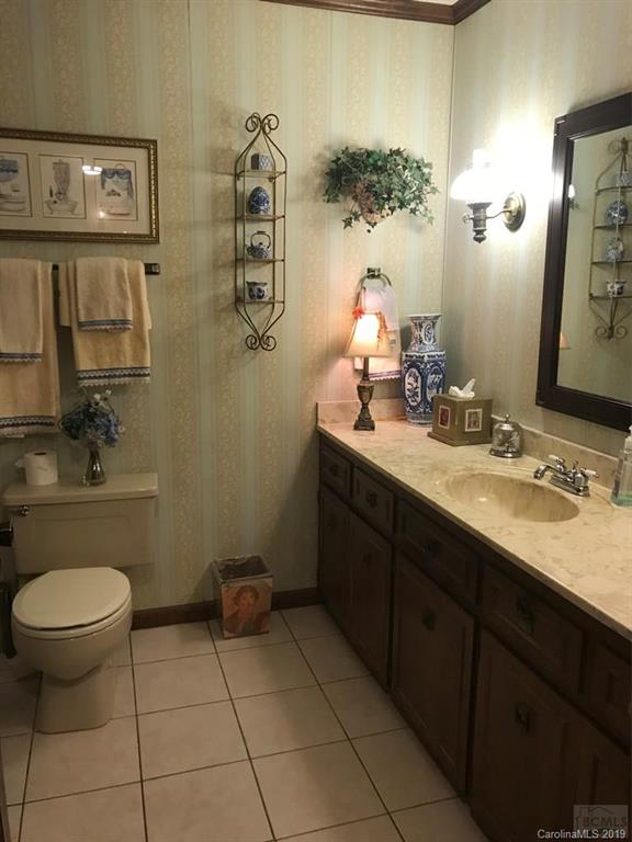 659 Lenoir Road Morganton, NC 28655 - Photo 16 of 36