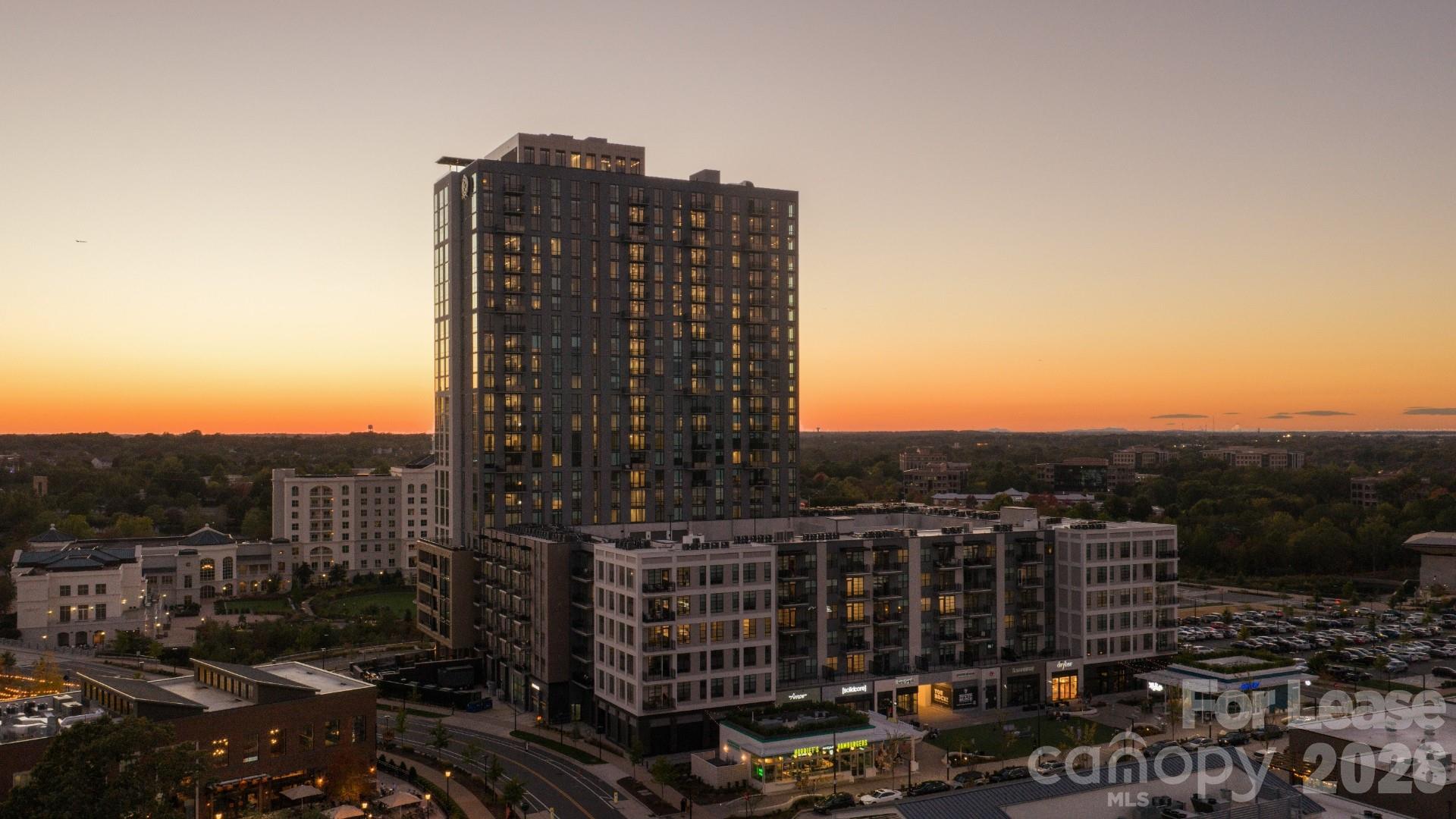 14020 Stream Way, Unit B2 Charlotte, NC 28277 - Photo 3 of 47 Gallery Image 3