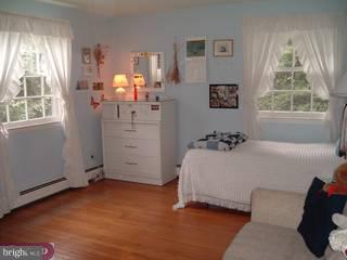 82 Hillside Road Wayne, PA 19087 - Photo 5 of 6