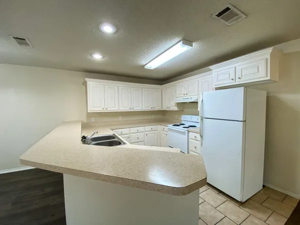 $1,275 | 3209 110th Street, Unit B, Lubbock, TX 79423