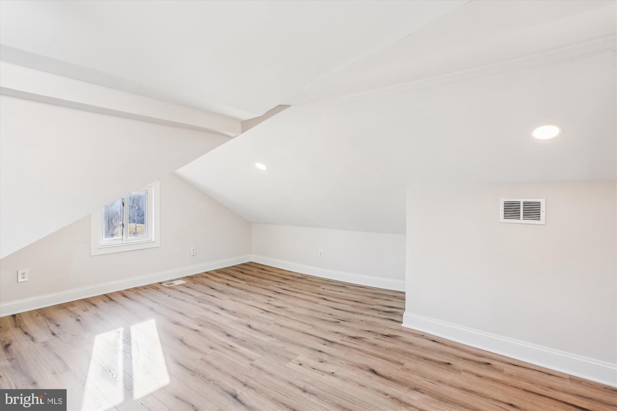 6727 Windsor Mill Road Gwynn Oak, MD 21207 - Photo 22 of 30