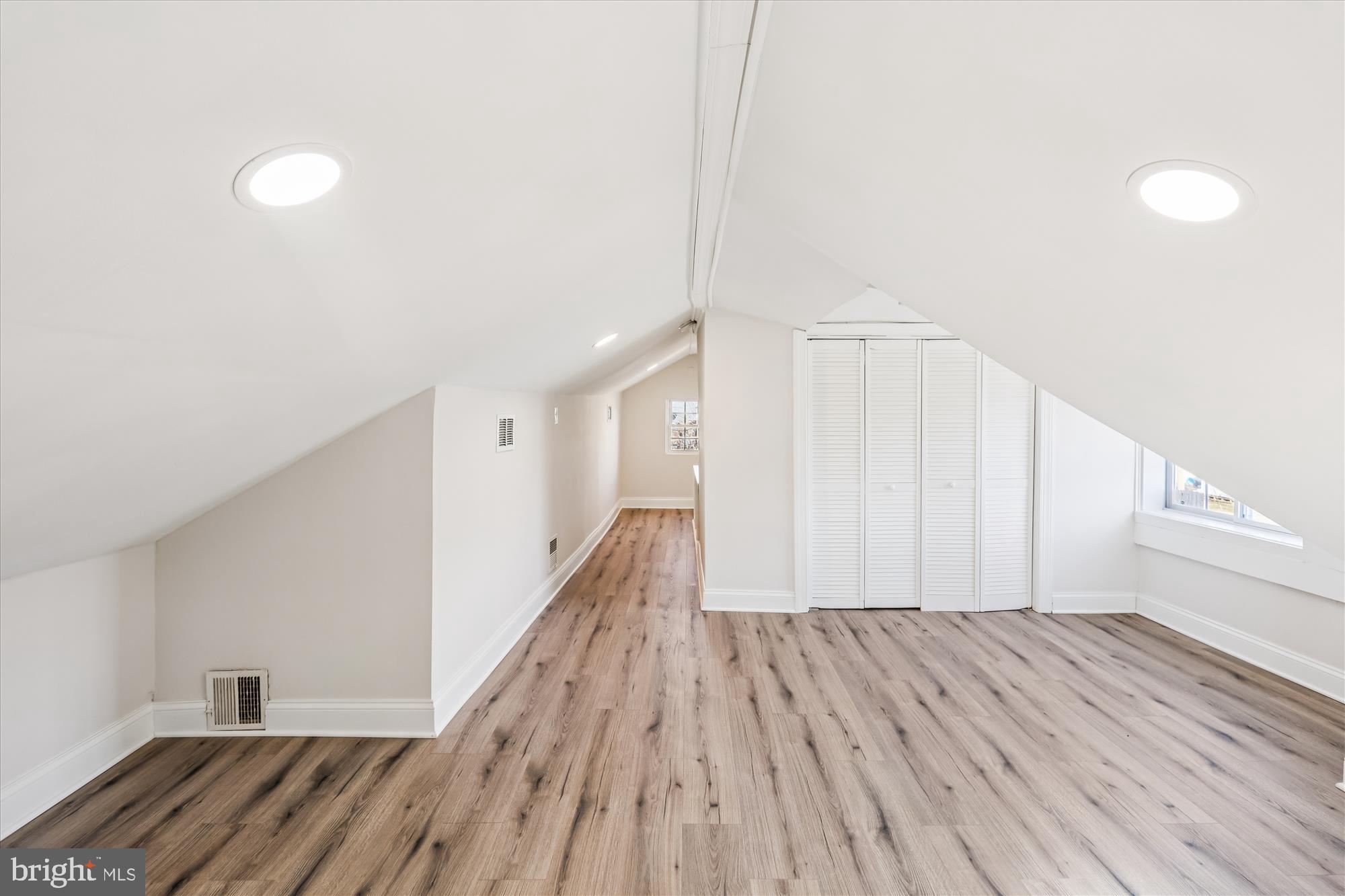 6727 Windsor Mill Road Gwynn Oak, MD 21207 - Photo 23 of 30