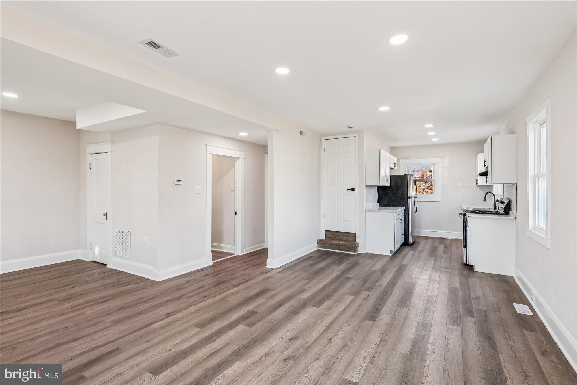 6727 Windsor Mill Road Gwynn Oak, MD 21207 - Photo 9 of 30