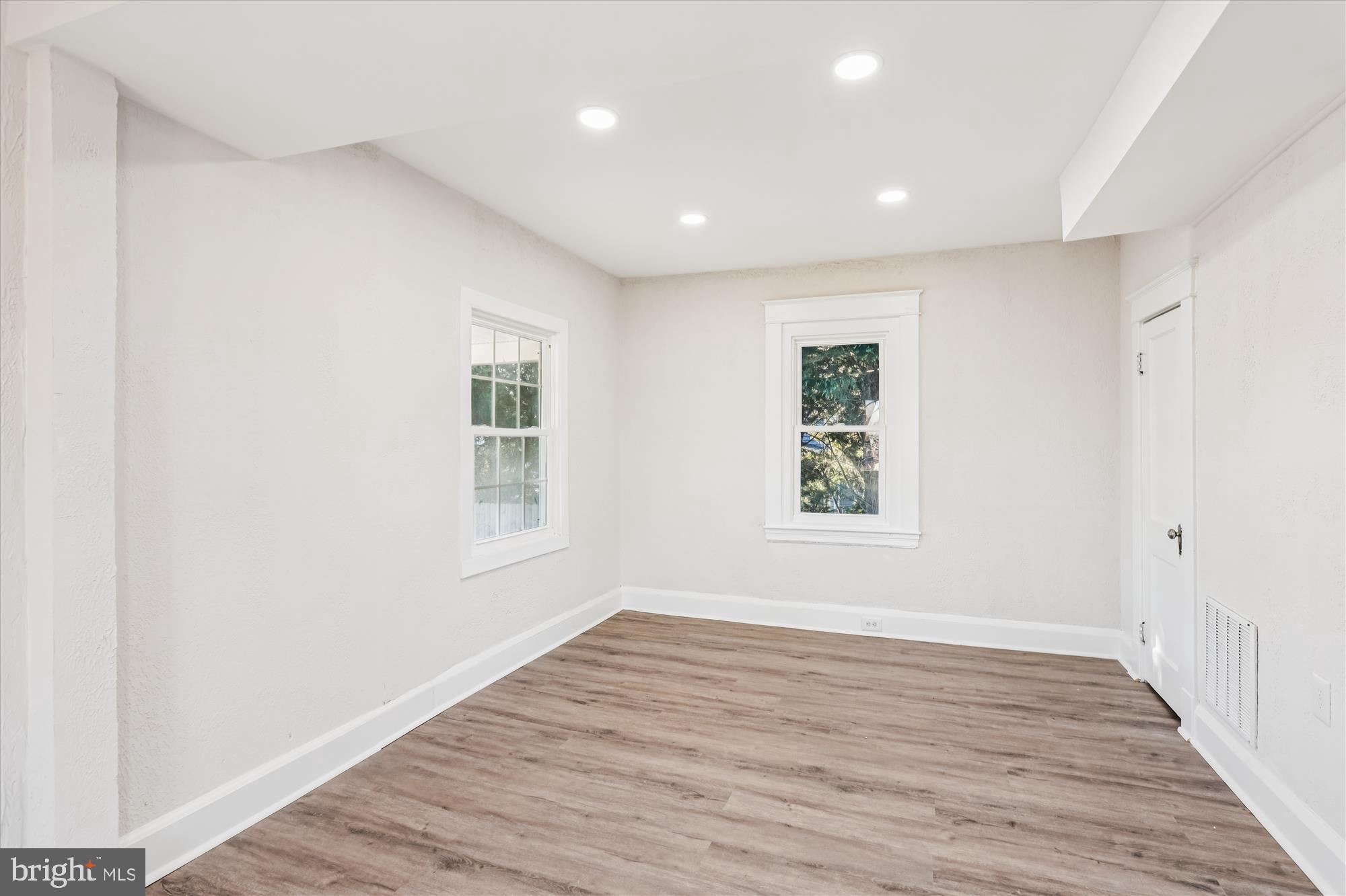 6727 Windsor Mill Road Gwynn Oak, MD 21207 - Photo 10 of 30