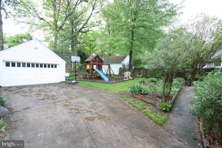4609 Drexel Road College Park, MD 20740 - Photo 22 of 29 Detached Two Car Garage/Driveway
