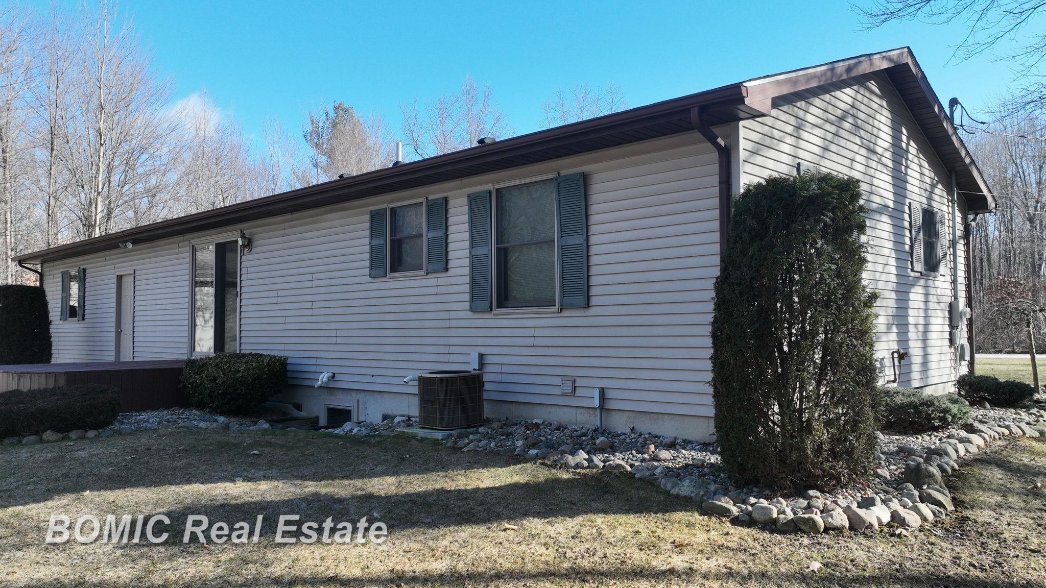 11488 Marshall Road Birch Run, MI 48415 - Photo 21 of 40