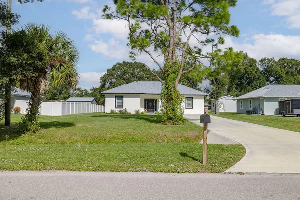 $399,000 | 1014 Southwest 11th Street, Okeechobee, FL 34974