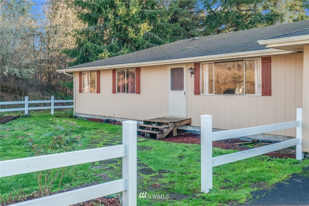 2840 King Road Curtis, WA 98538 - Photo 3 of 37