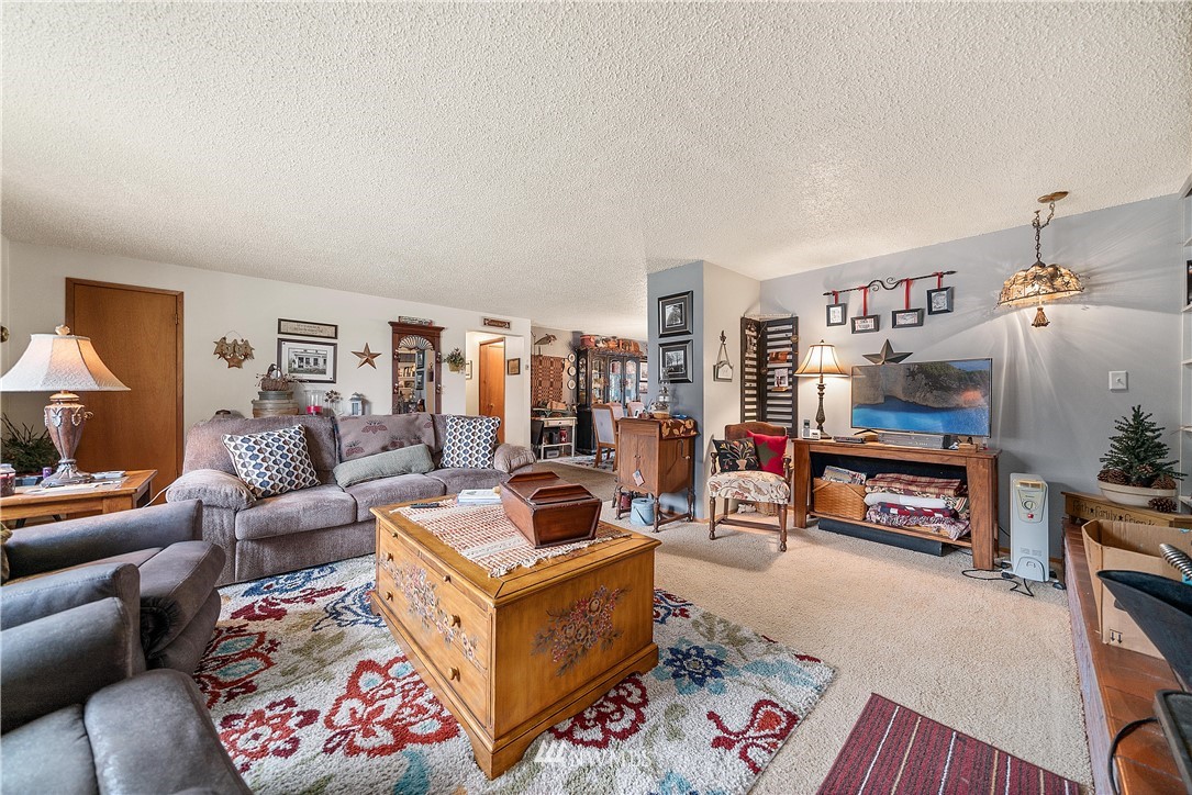 2840 King Road Curtis, WA 98538 - Photo 8 of 37