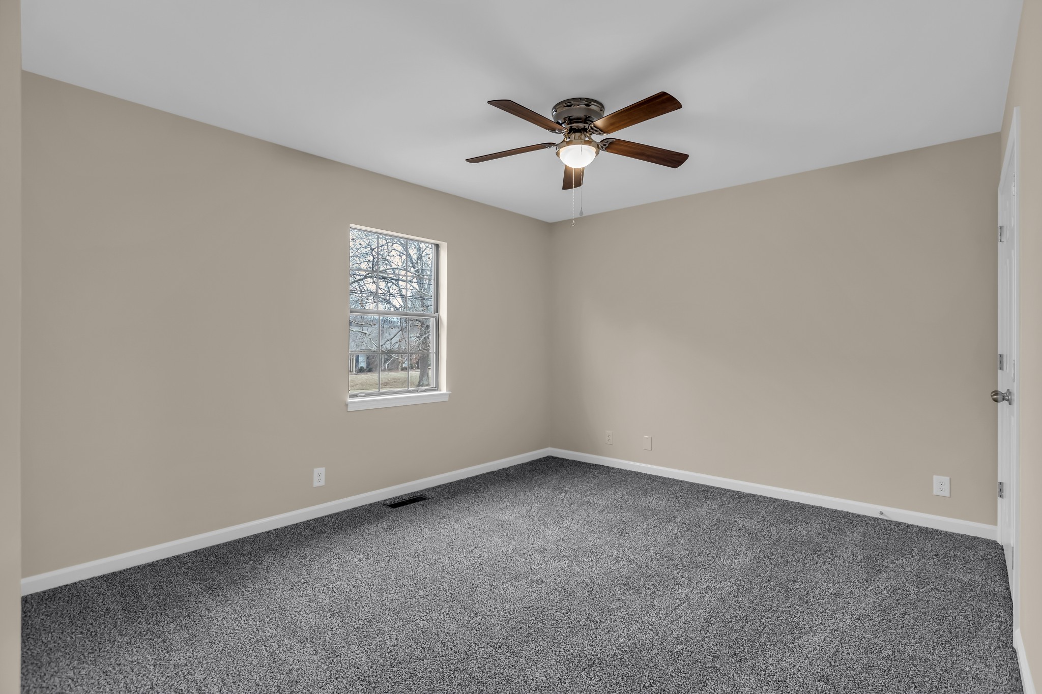 1205 General George Patton Road Nashville, TN 37221 - Photo 24 of 32 a view of a big room with carpet