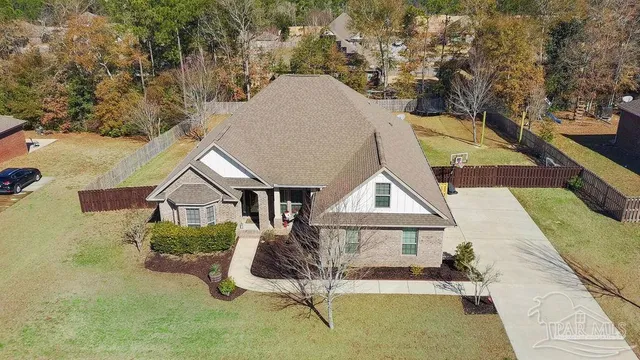 a view of backyard of house