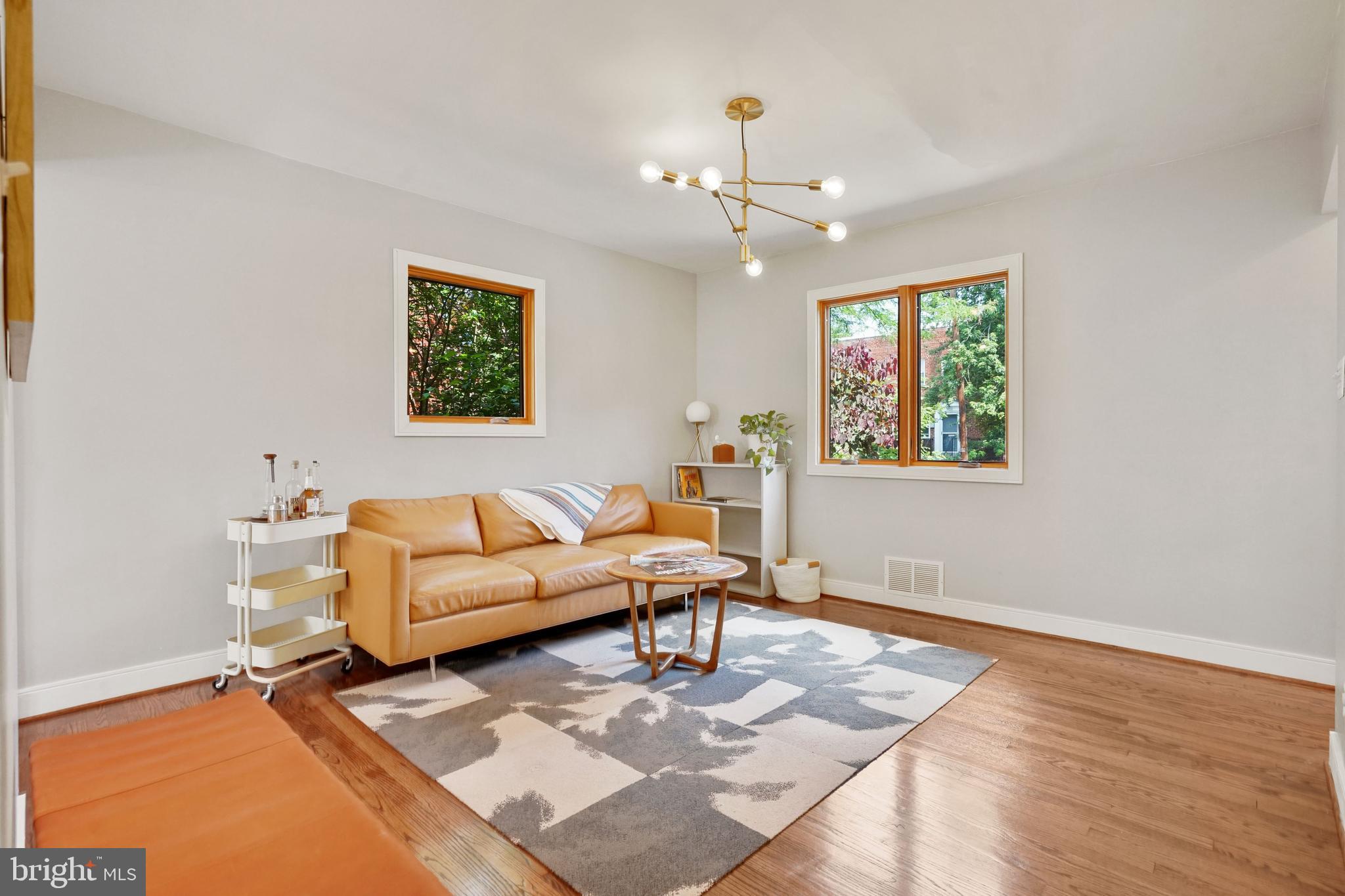 529 East Luray Avenue Alexandria, VA 22301 - Photo 12 of 33