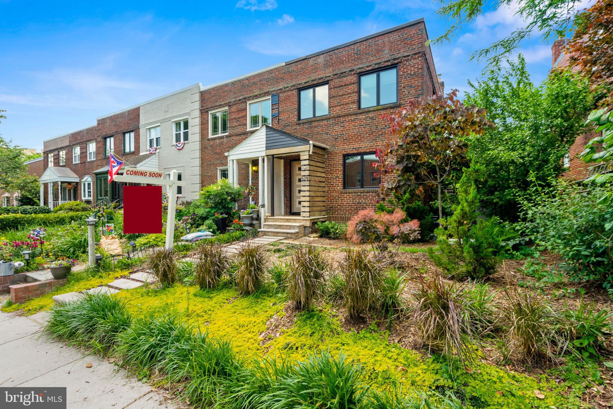 529 East Luray Avenue Alexandria, VA 22301 - Photo 2 of 33