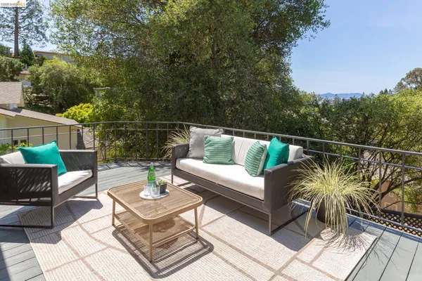 $1,748,000 | 5727 La Salle Avenue, Oakland, CA 94611