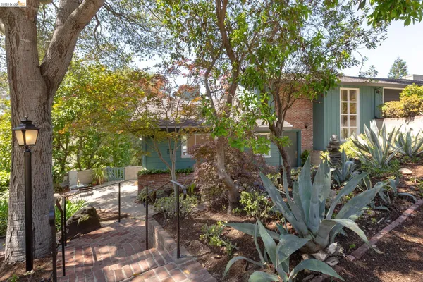 $1,748,000 | 5727 La Salle Avenue, Oakland, CA 94611