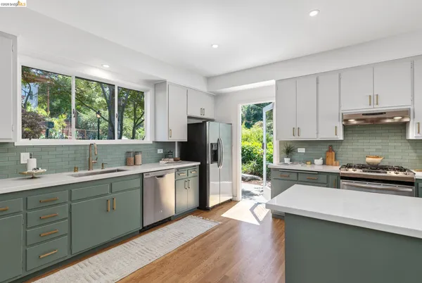 $1,748,000 | 5727 La Salle Avenue, Oakland, CA 94611