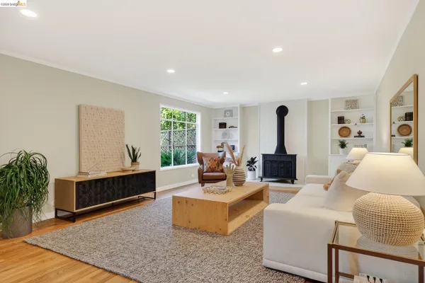 $1,748,000 | 5727 La Salle Avenue, Oakland, CA 94611