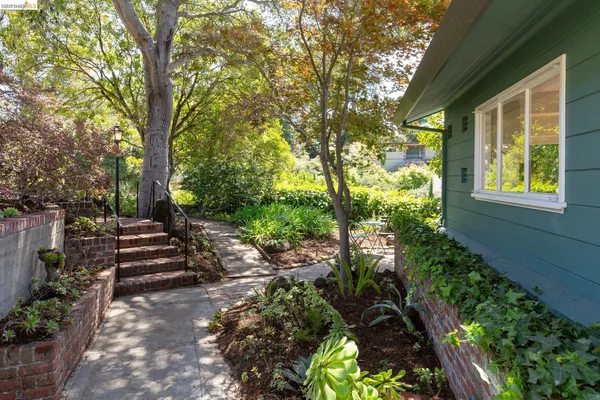 $1,748,000 | 5727 La Salle Avenue, Oakland, CA 94611