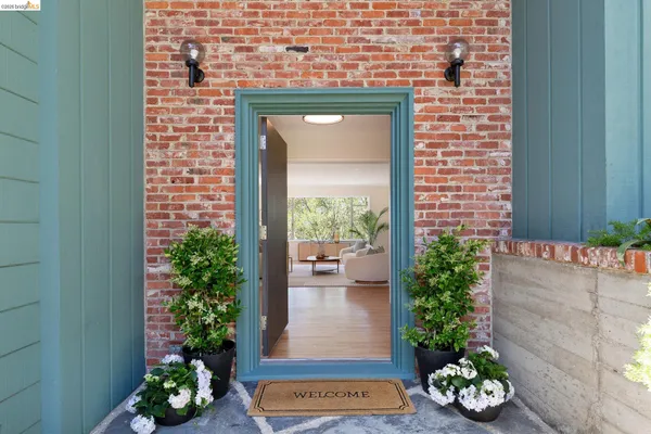 $1,748,000 | 5727 La Salle Avenue, Oakland, CA 94611