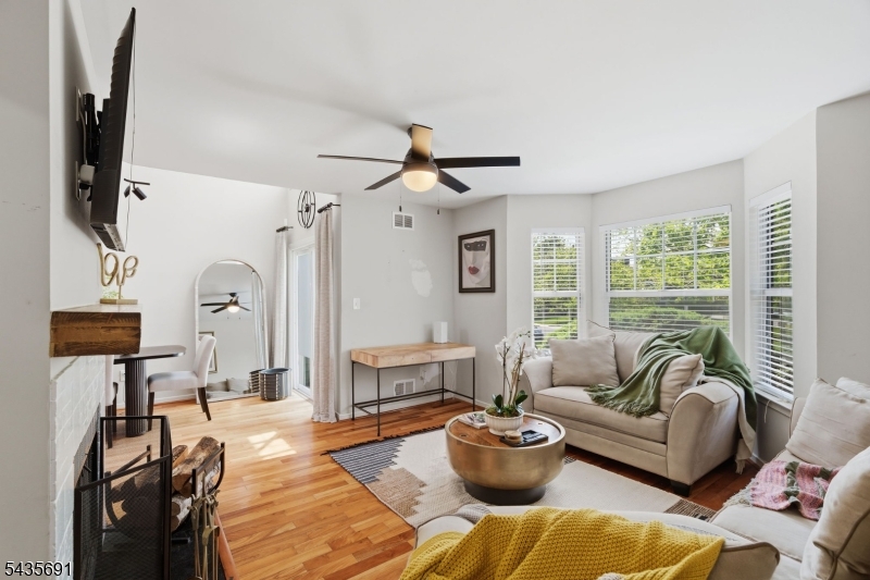 179 Northfield Road Bridgewater, NJ 08807 - Photo 21 of 34