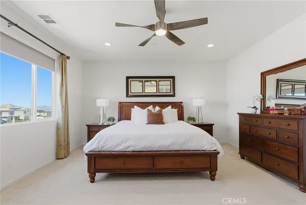 $989,999 | 18106 Meridian Lane, Saugus, CA 91350