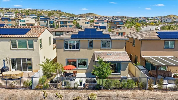 $989,999 | 18106 Meridian Lane, Saugus, CA 91350
