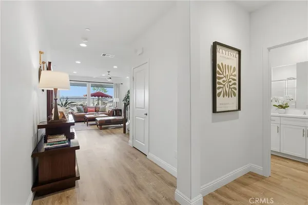$989,999 | 18106 Meridian Lane, Saugus, CA 91350
