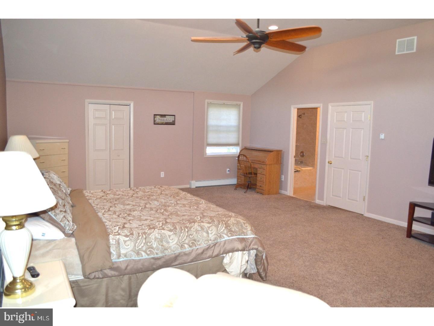 409 Cambridge Road Brookhaven, PA 19015 - Photo 17 of 31 Primary BR, 3rd level