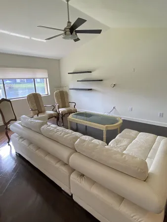 $2,950 | 5621 Coach House Circle, Unit D, Boca Raton, FL 33486